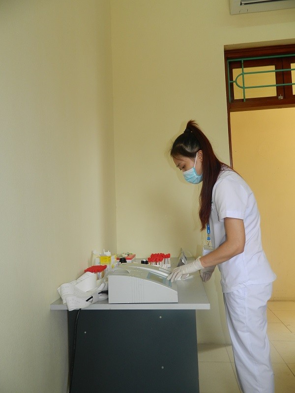 khám sức khỏe định kỳ cho cán bộ nhân viên