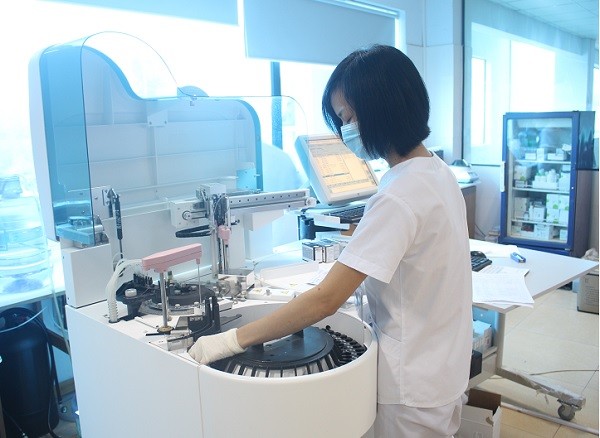 Tầm soát ung thư sớm để ung thư không còn là gánh nặng 4 Xét nghiệm tầm soát ung thư