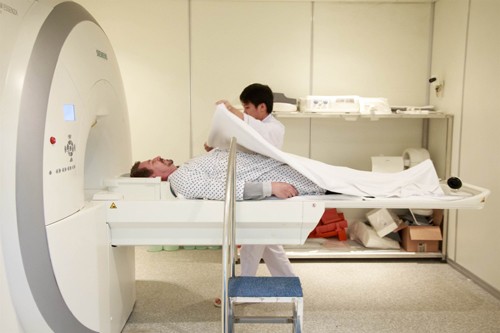 Chụp cộng hưởng từ (MRI) khớp gối