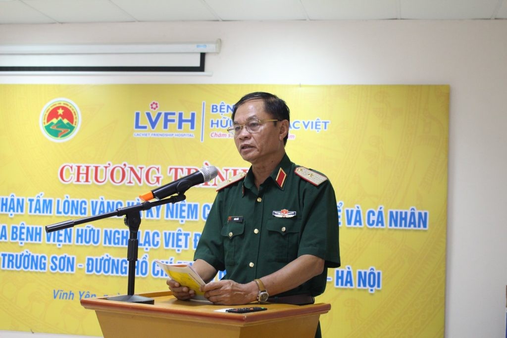 Bệnh viện hữu nghị Lạc Việt đón Bằng ghi nhận tấm lòng vàng 3 37765054 1547940135312156 3856369178512457728 o 1024x683 1