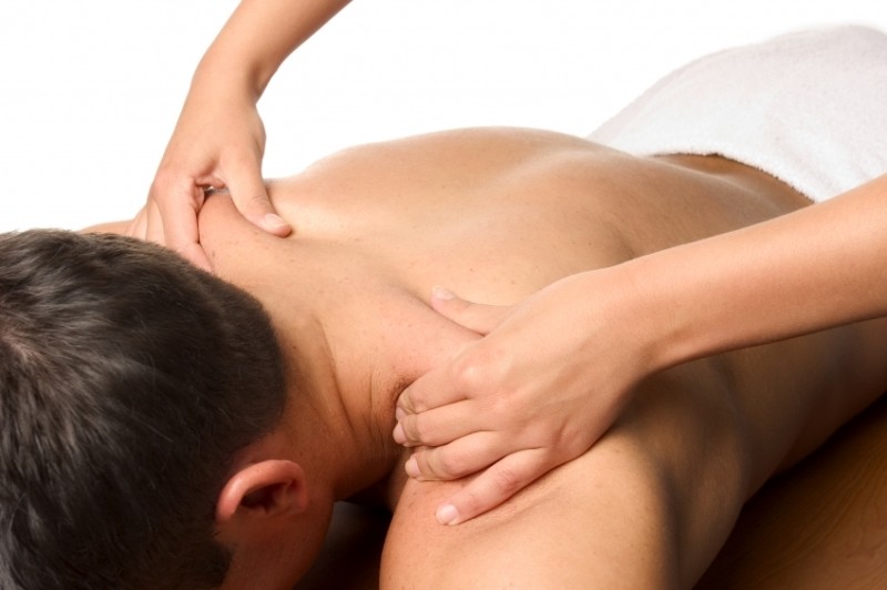 Điều trị đau vai gáy không dùng thuốc 2 dieu tri dau vai gay khong dung thuoc 2