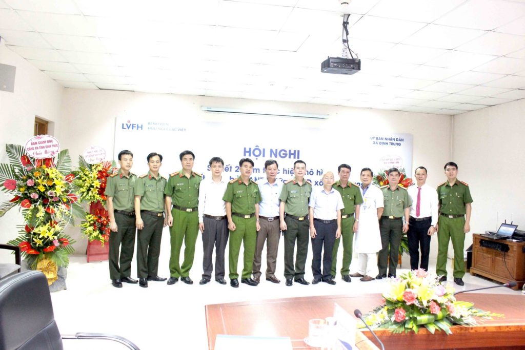 LÃNH ĐẠO BỘ CÔNG AN NGUYỄN THẾ CHI VÀ LÃNH ĐẠO THÀNH PHỐ VĨNH YÊN TỚI THĂM VÀ LÀM VIỆC TẠI BỆNH VIỆN HỮU NGHỊ LẠC VIỆT