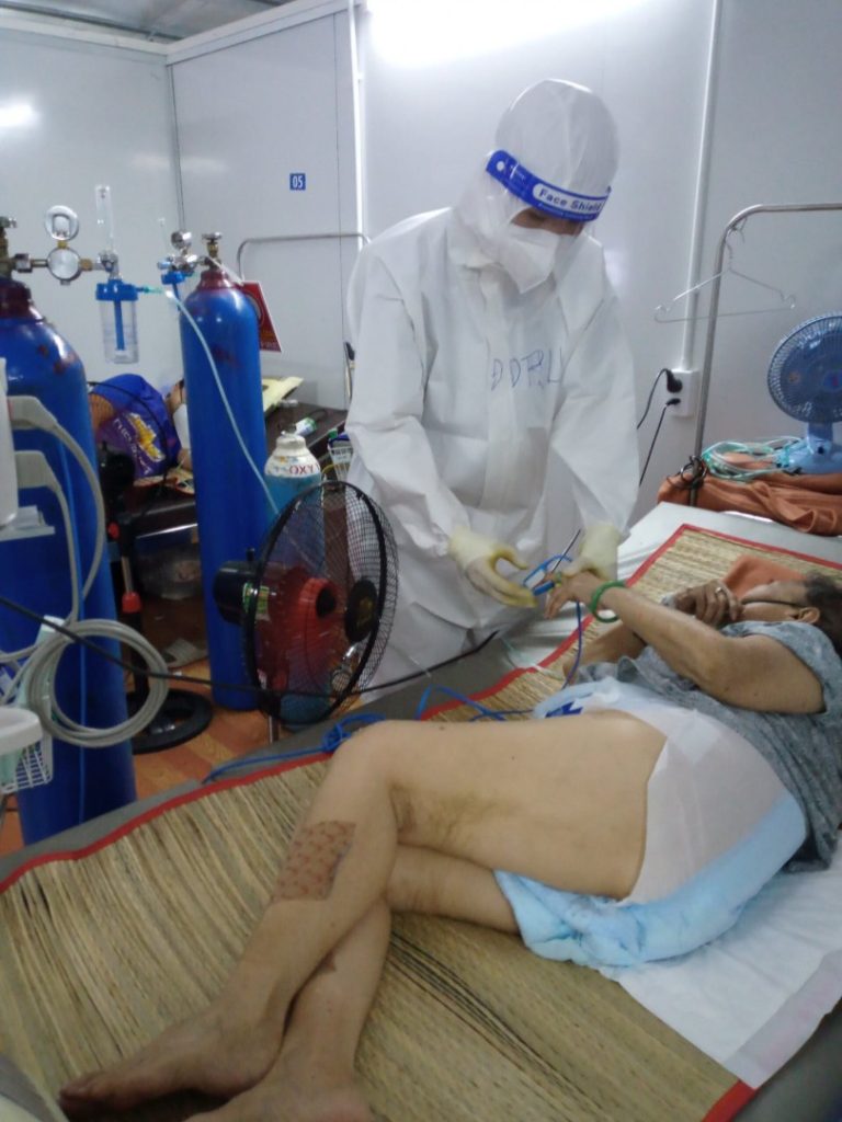 Chăm sóc bệnh nhân trong tâm dịch