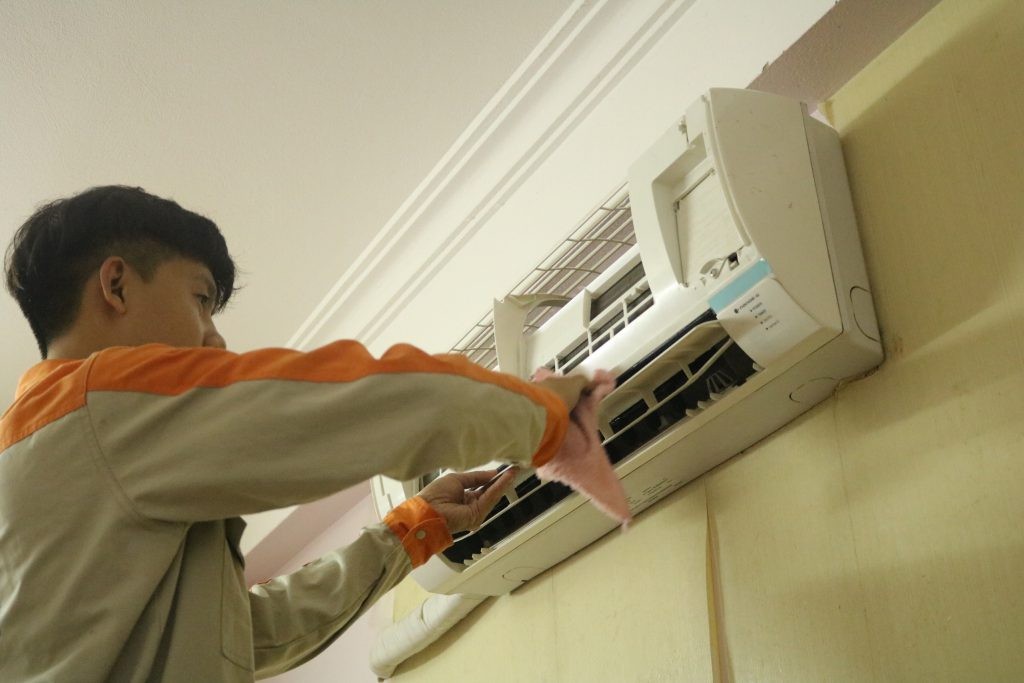 Tuyển dụng nhân viên điện lạnh, vệ sinh