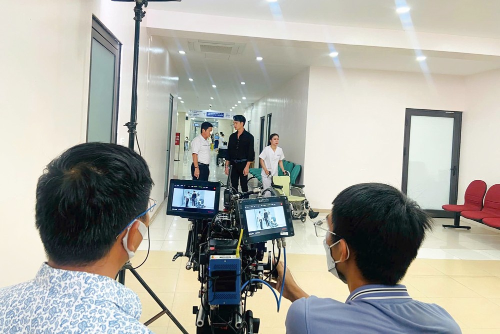 Bệnh viện Lạc Việt lên sóng trong phim mới của VTV3 – “Vì chúng mình là một gia đình”