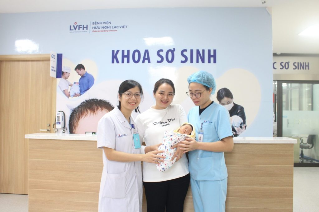Cứu sống trẻ sinh non 31 tuần bị suy hô hấp