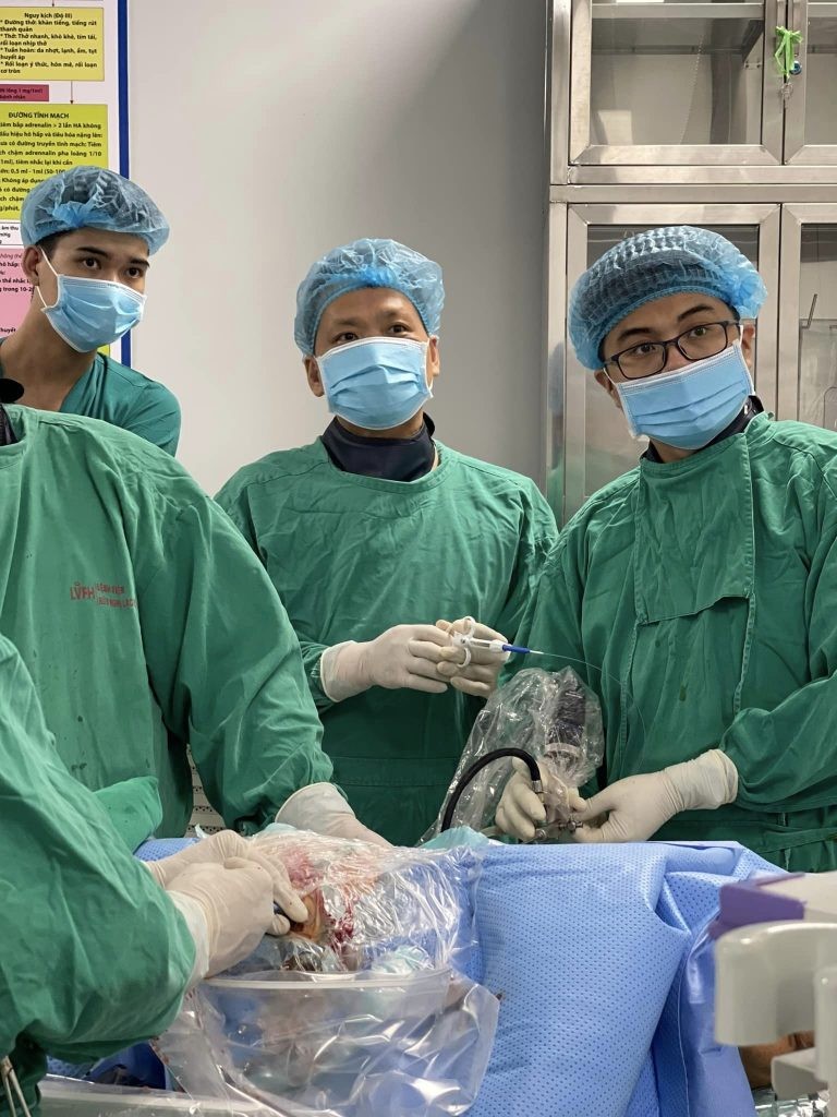 Tán Sỏi Mật Qua Da 1