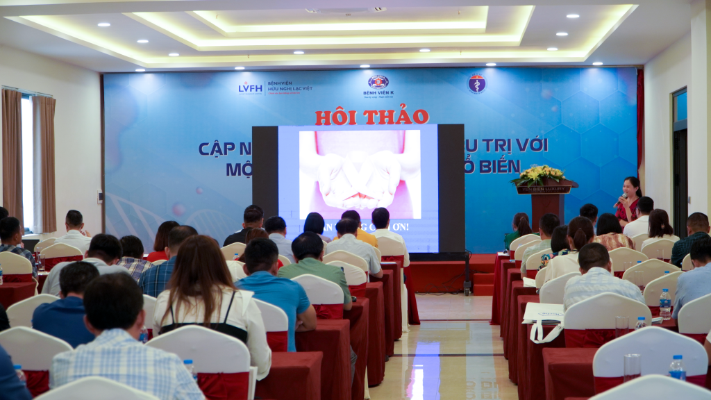 ThS.BS-Le-Thi-Nhi-Binh-trinh-bay-tai-Hoi-thao