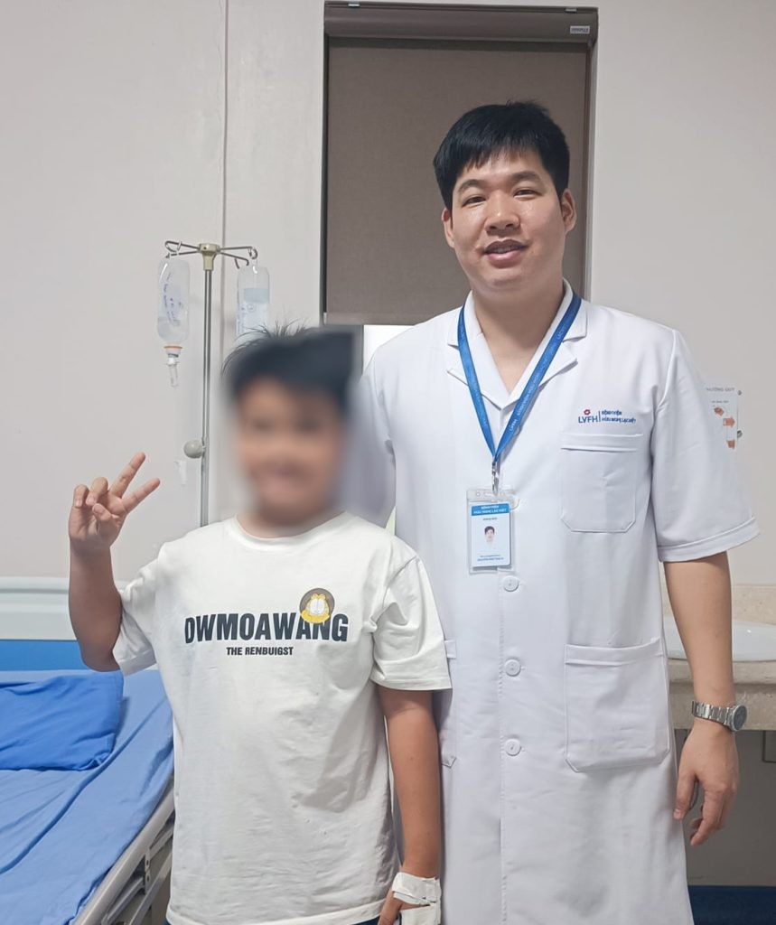Trẻ xuất viện sau 2 ngày điều trị tích cực