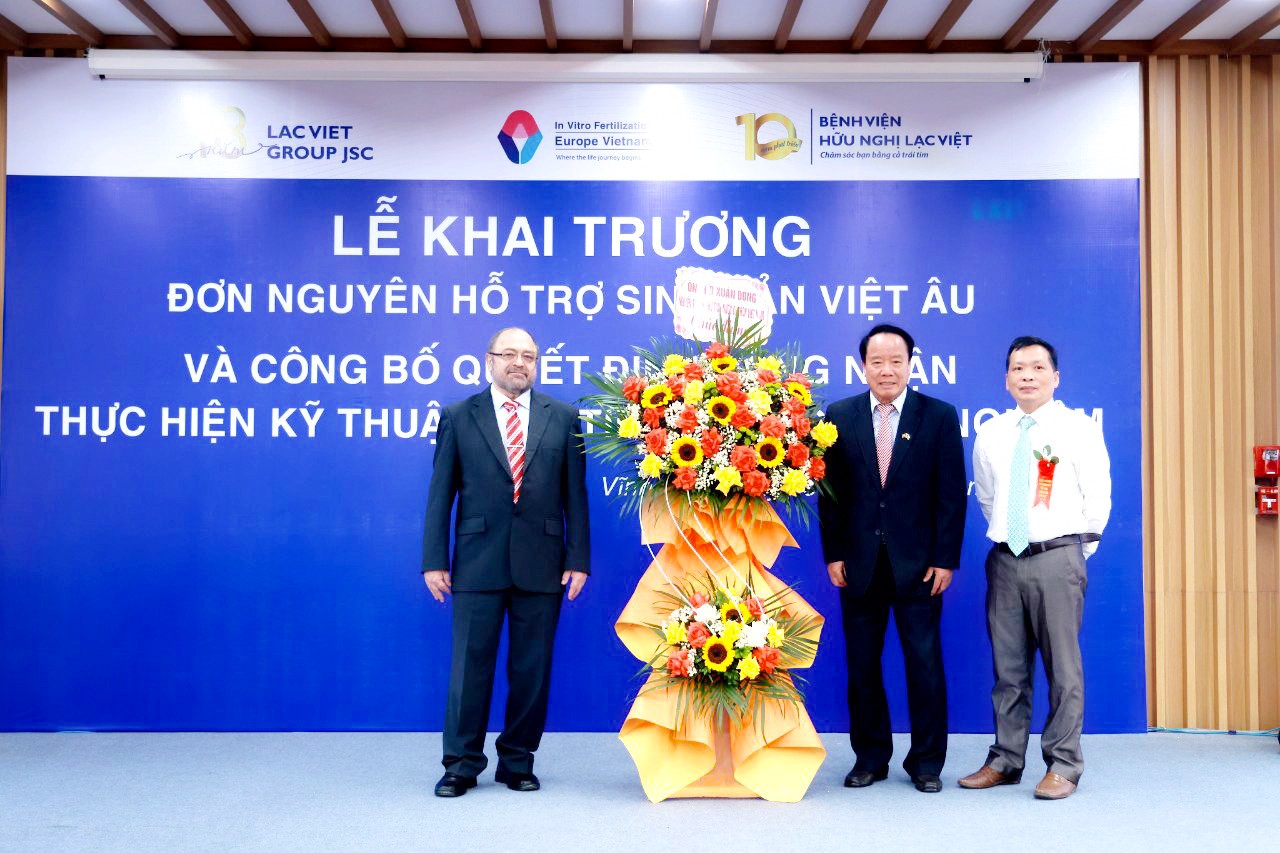 khai truong don nguyen ivf 1