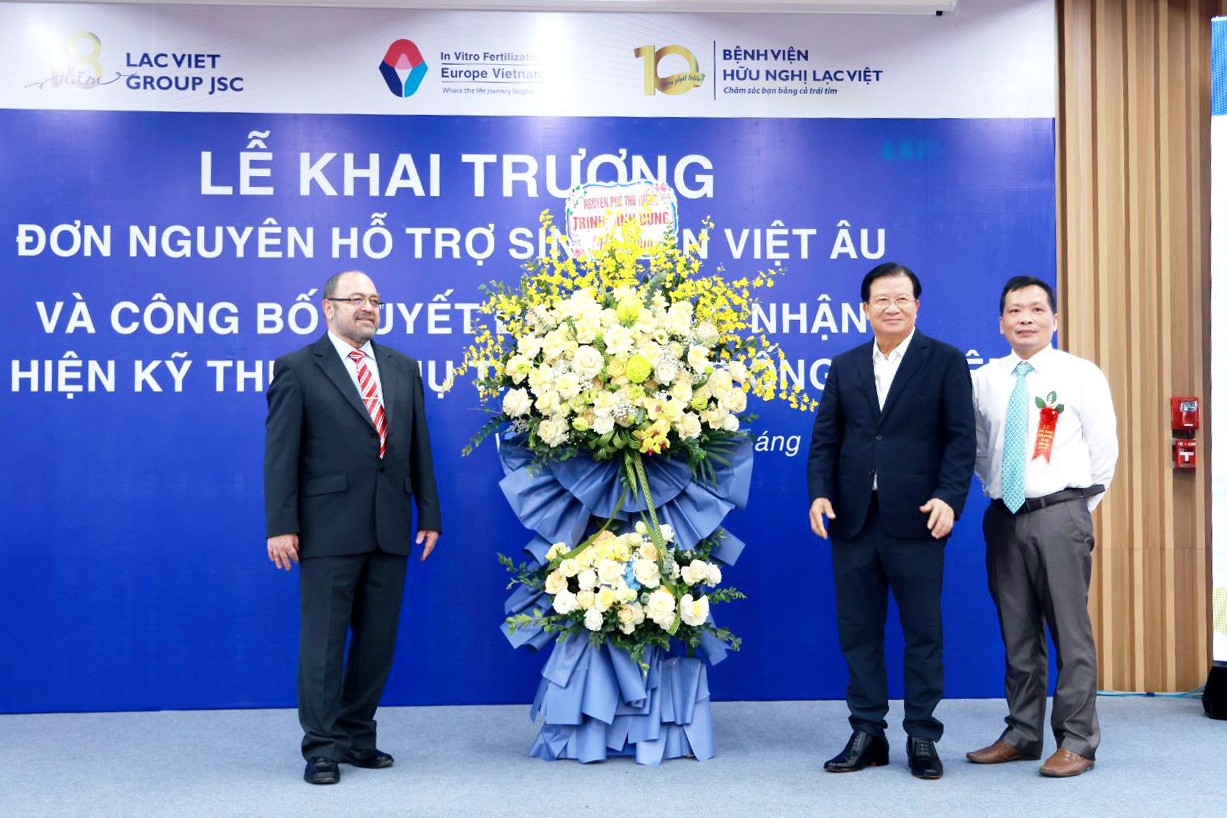 khai truong don nguyen ivf 5