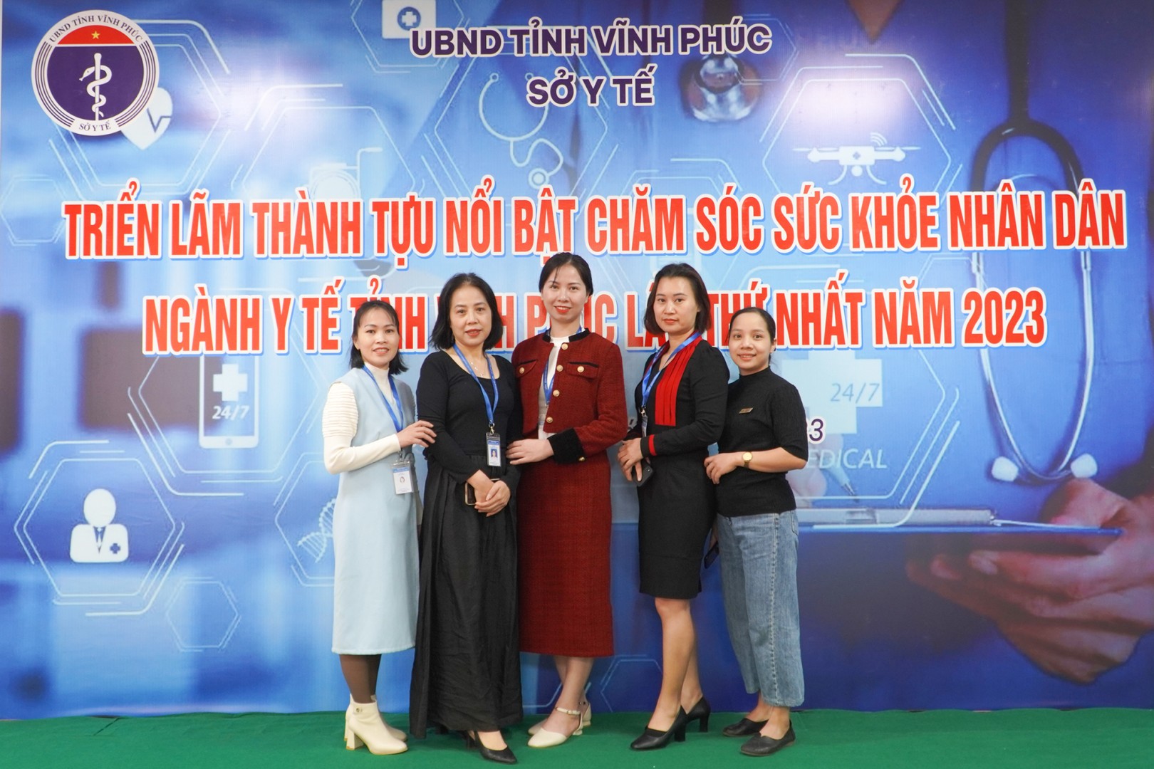 trien lam lac viet 1
