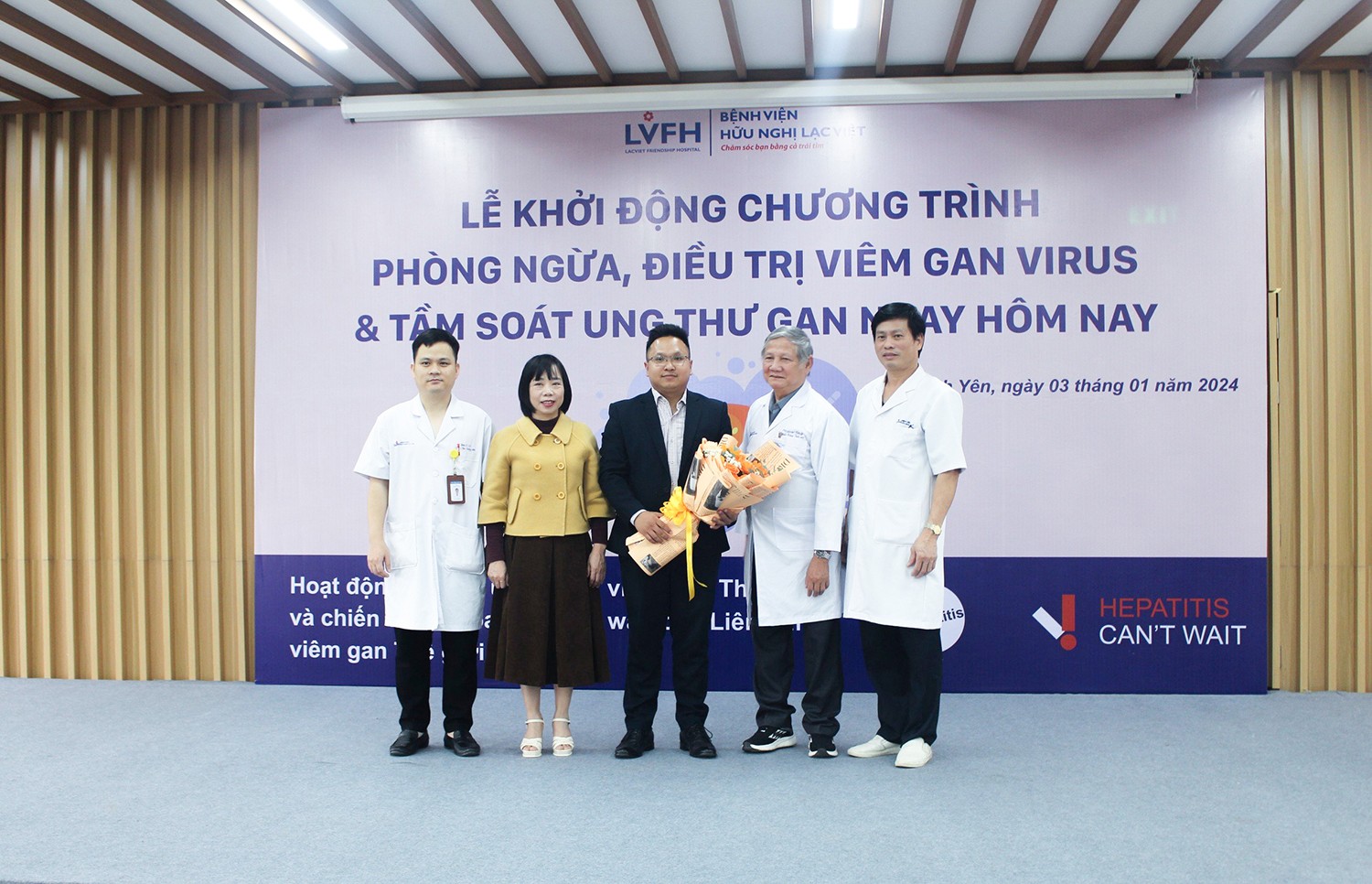 khoi dong chuong trinh