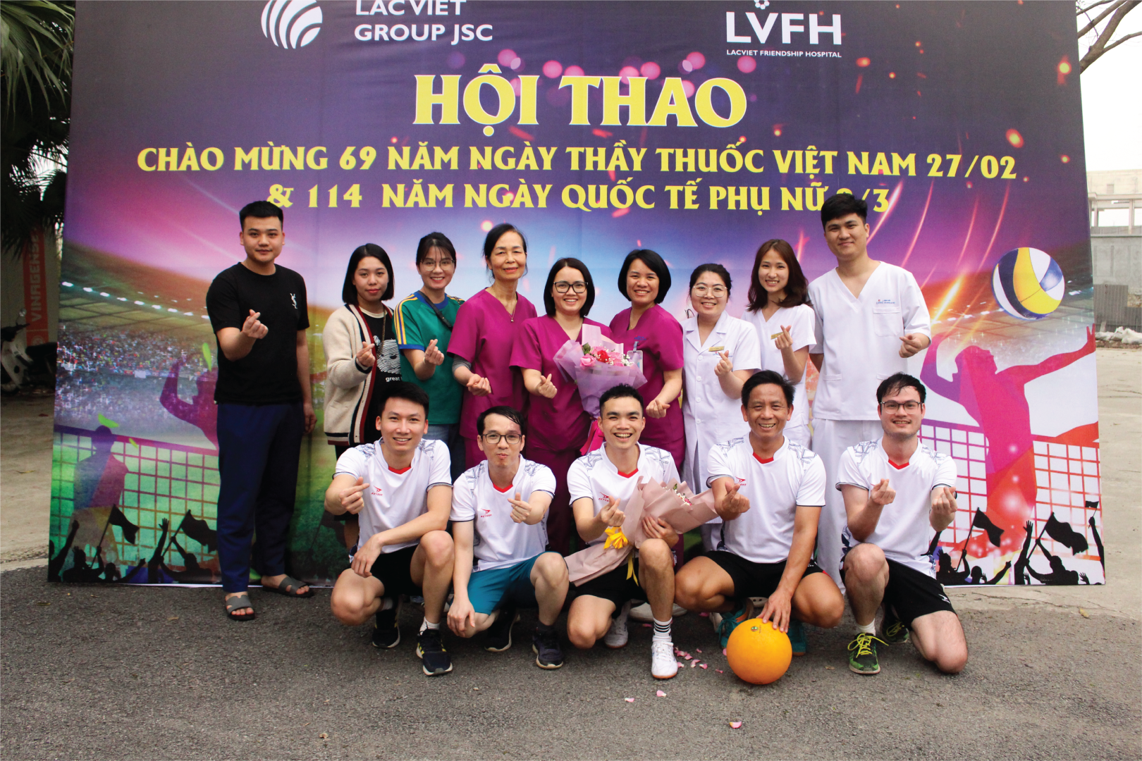 Khoa Xét nghiệm đã xuất sắc giành giải Nhất bóng chuyền hơi Nam