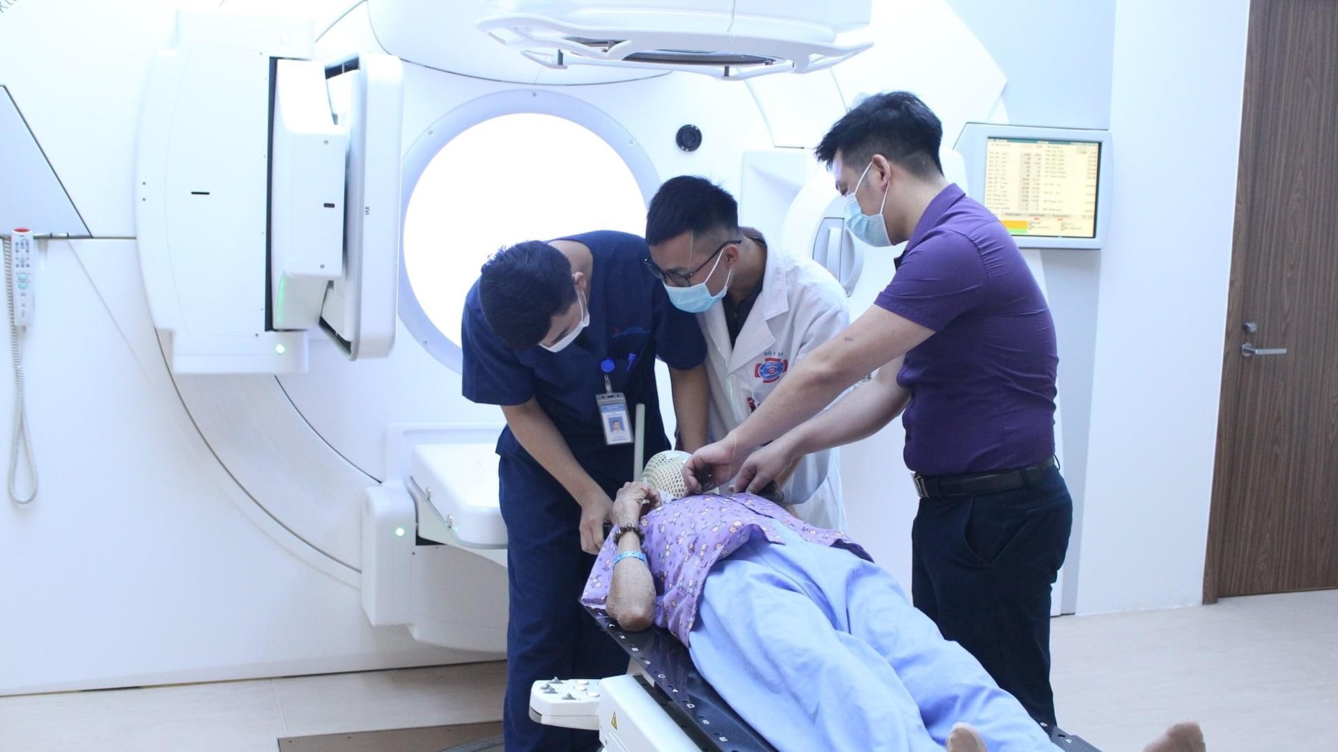 Bệnh viện K chuyển giao kỹ thuật công nghệ cao cho bệnh viện Lạc Việt