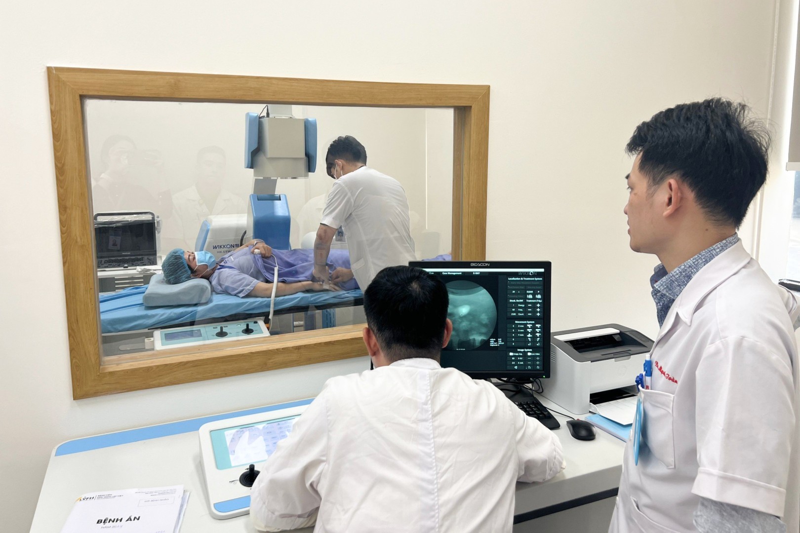 Tán sỏi ngoài cơ thể