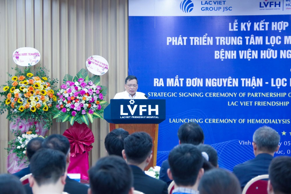 Ths.Bs. Nguyễn Nguyên Đông, Giám đốc bệnh viện hữu nghị Lạc Việt phát biểu tại buổi lễ