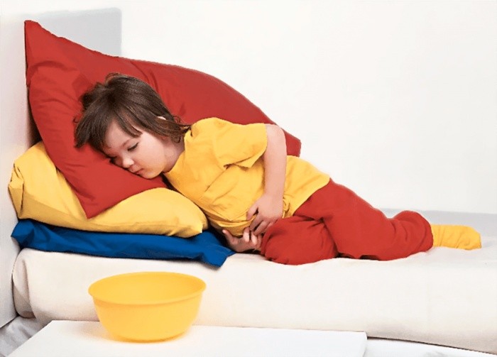 Dấu hiệu và cách sơ cứu người bị ngộ độc thực phẩm 3 Gay non