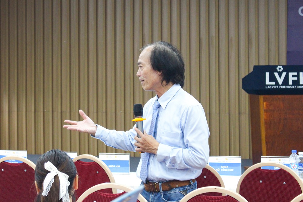 PGS. TS. Nguyễn Tiến Dũng chia sẻ về chủ đề "Nhiễm khuẩn hô hấp - Vấn đề mới nổi trong chẩn đoán, điều trị và phòng bệnh”.