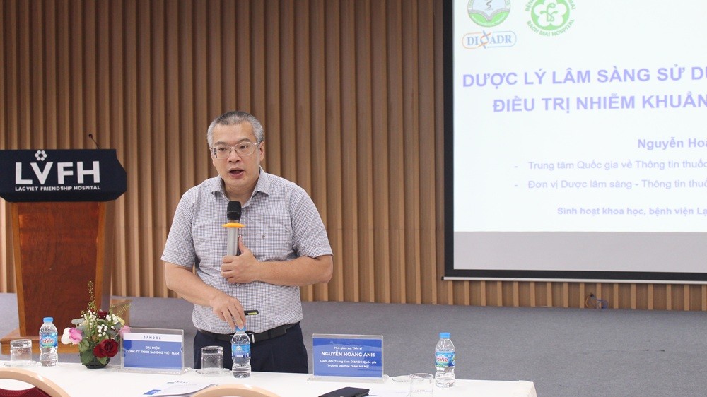 PGS.TS. Nguyễn Hoàng Anh báo cáo tại chương trình.