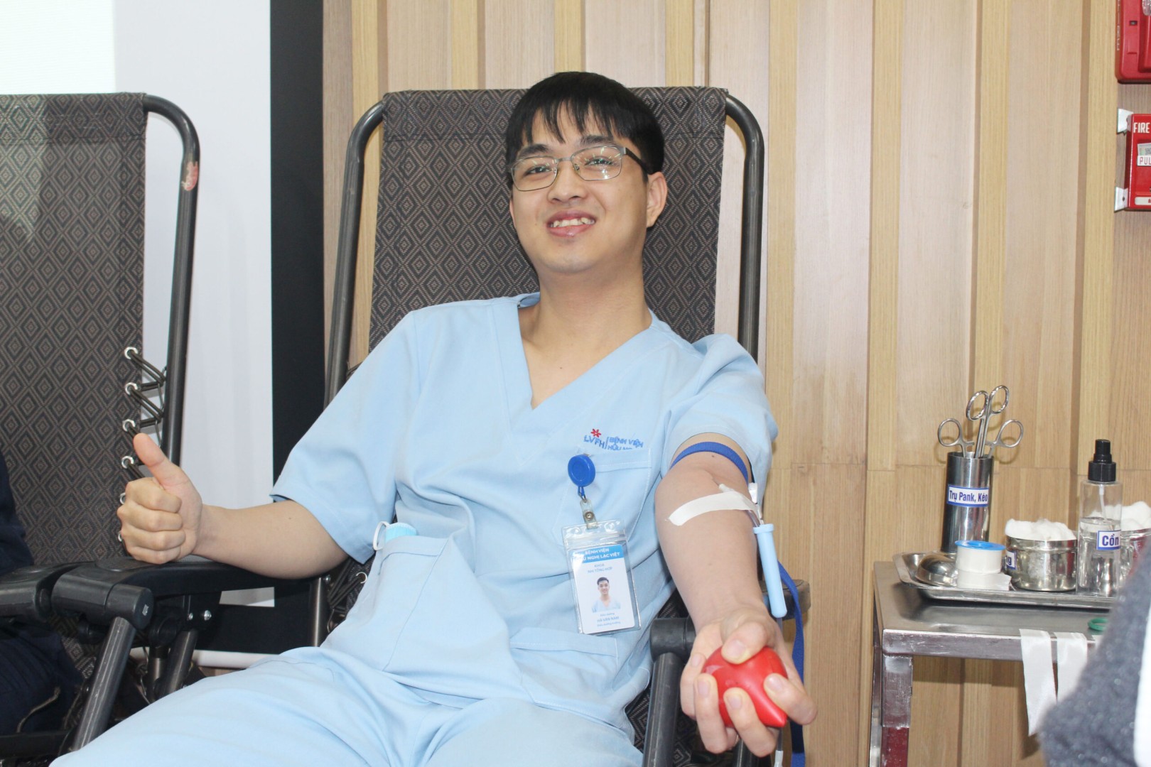 NGÀY HỘI HIẾN MÁU TÌNH NGUYỆN “MỘT GIỌT MÁU – TRIỆU TRÁI TIM” THU HÚT 200 NGƯỜI THAM GIA 15 IMG 2903 scaled 1