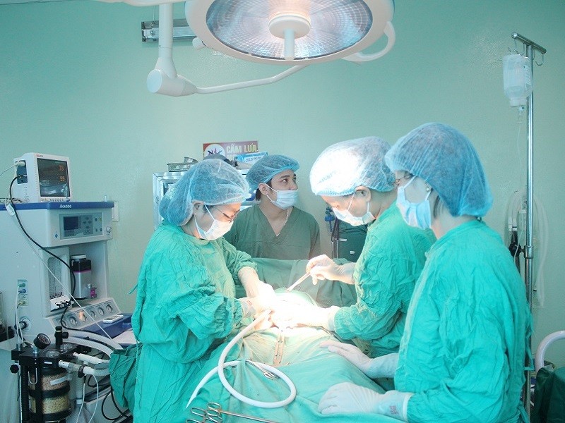 Phẫu thuật điều trị u nang buồng trứng tại Bệnh viện Hữu nghị Lạc Việt