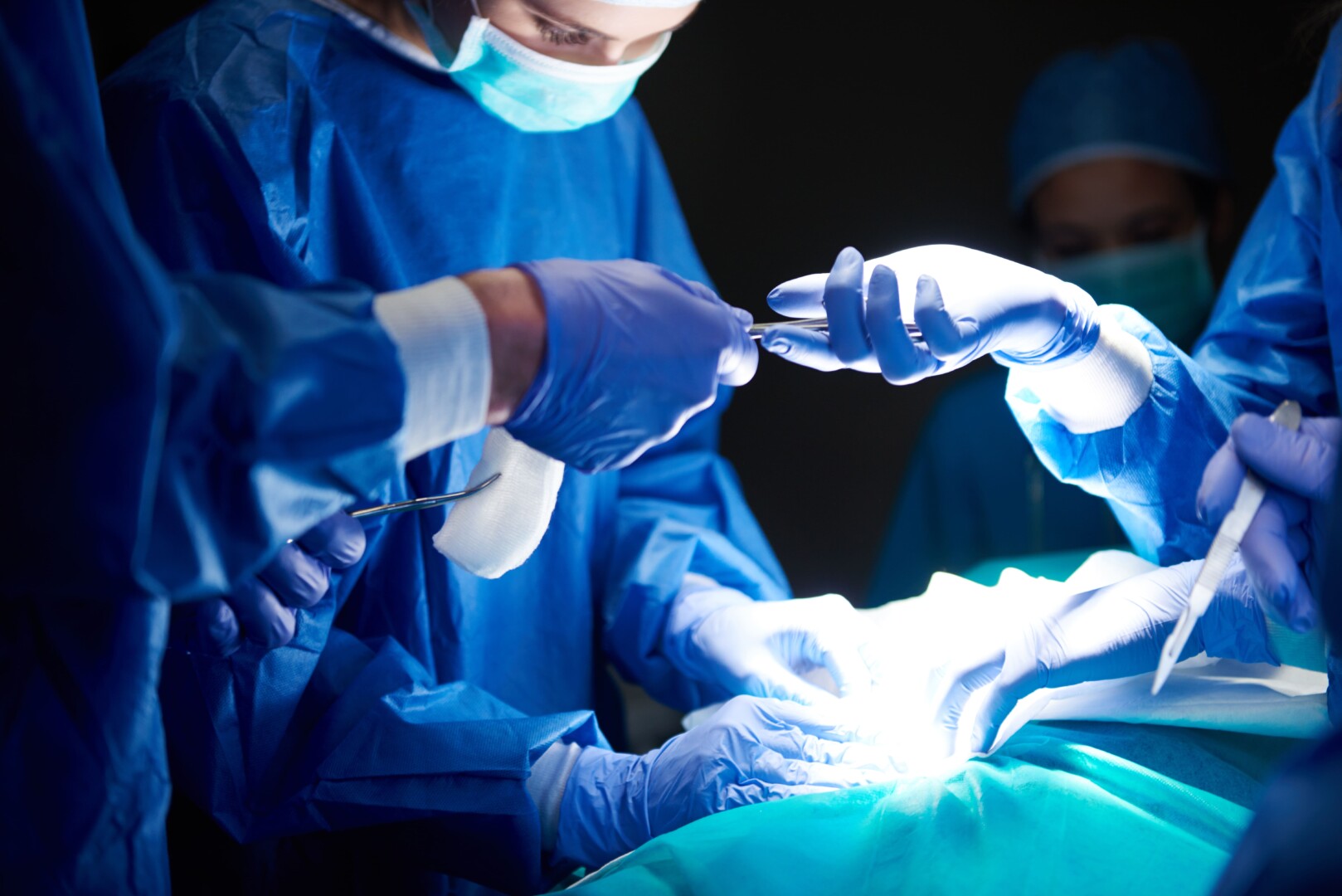 Surgeons Passing Scissors Each Other (1)
